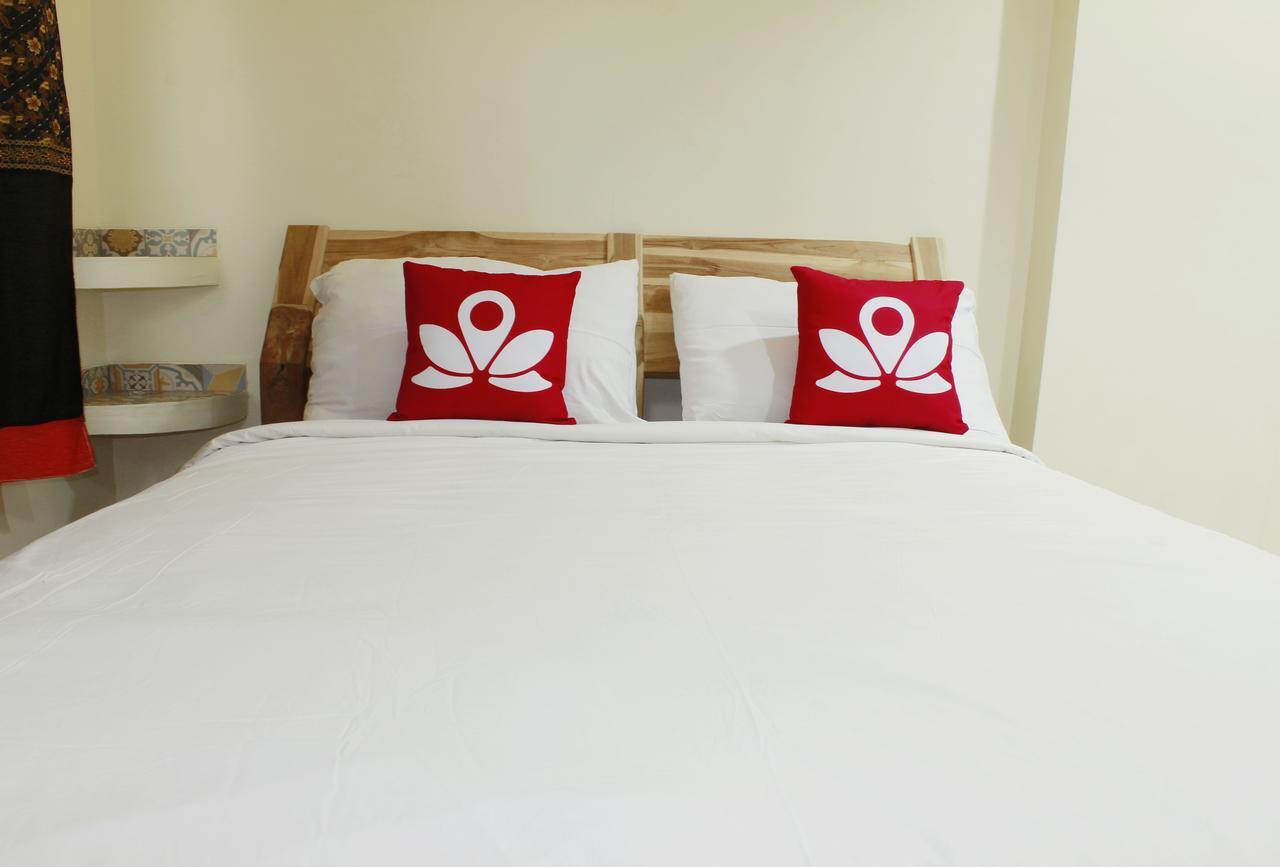 Zen Rooms Cassa Dua Pasteur 반둥 외부 사진