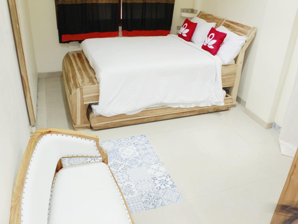 Zen Rooms Cassa Dua Pasteur 반둥 외부 사진