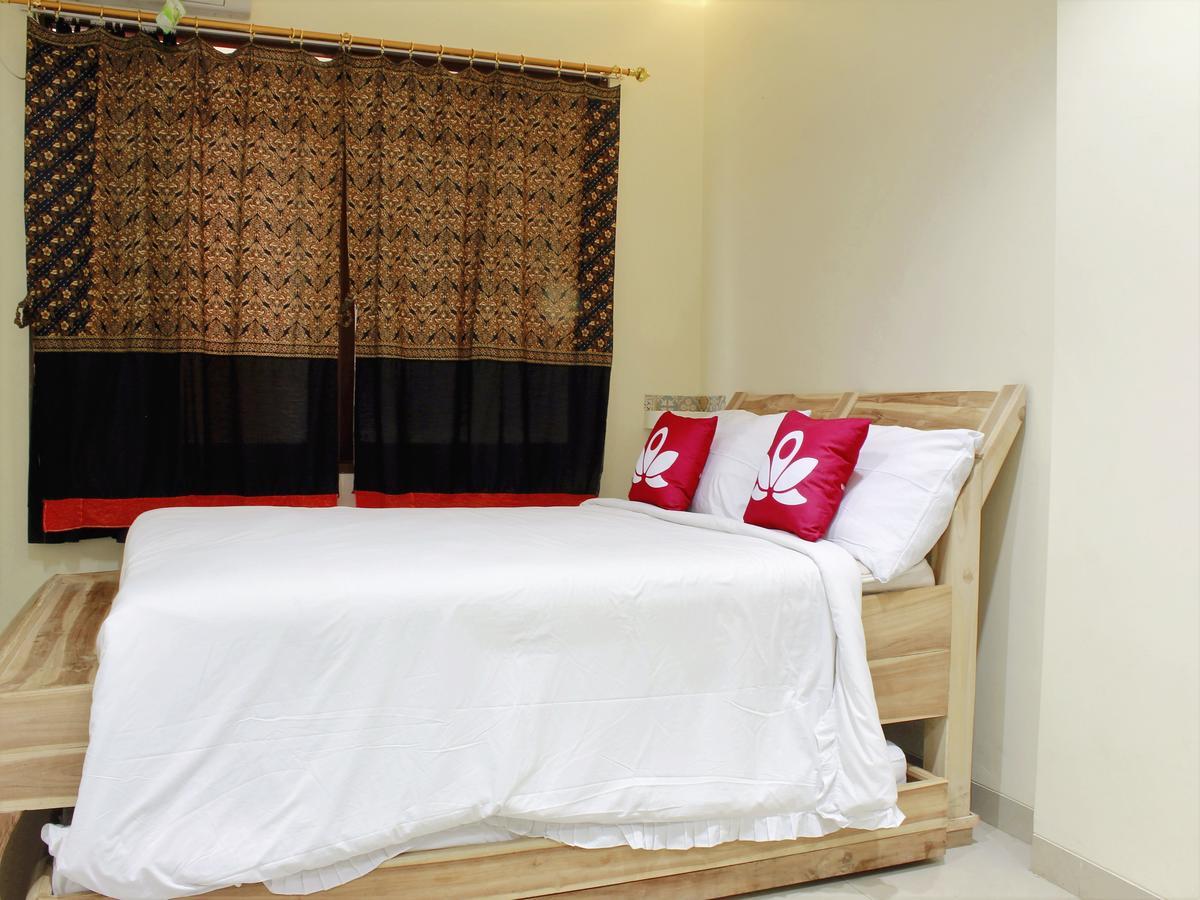 Zen Rooms Cassa Dua Pasteur 반둥 외부 사진